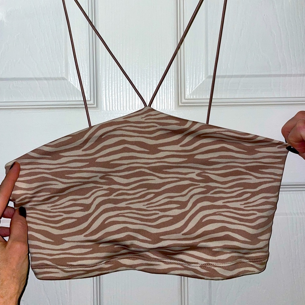 Forever 21 Knit Crop Top Size M